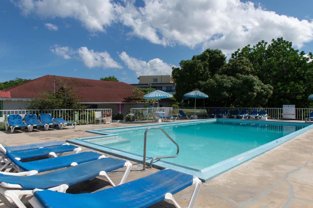 Beach Condos -Montego Bay Club Beach Resort Экстерьер фото