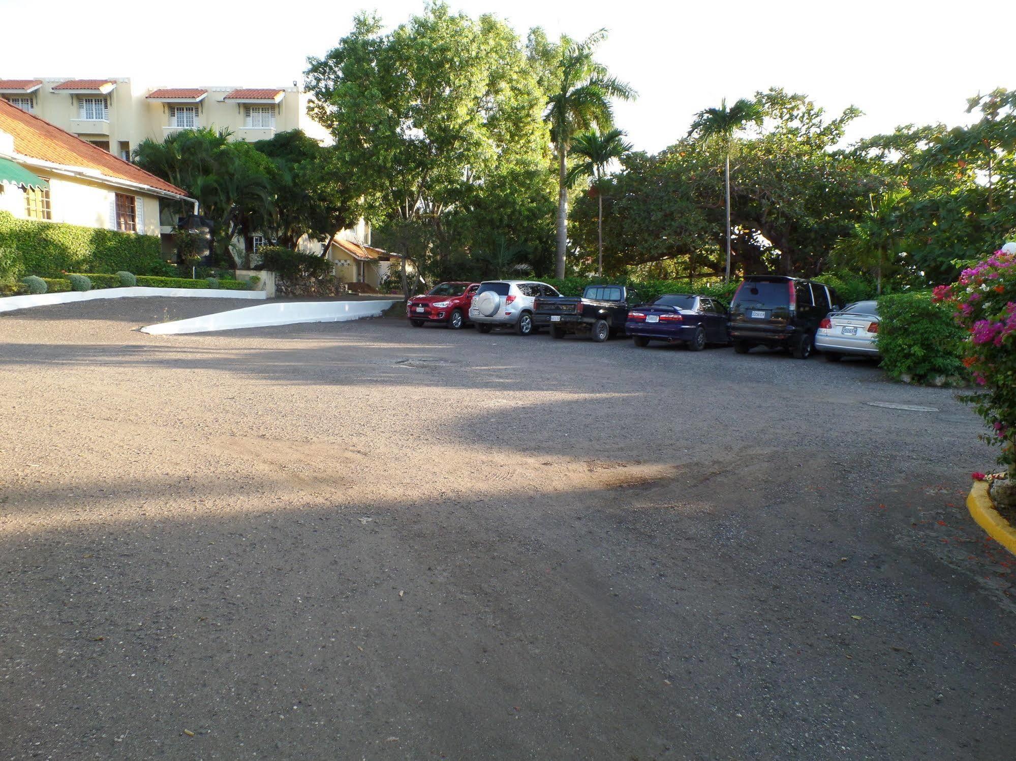 Beach Condos -Montego Bay Club Beach Resort Экстерьер фото